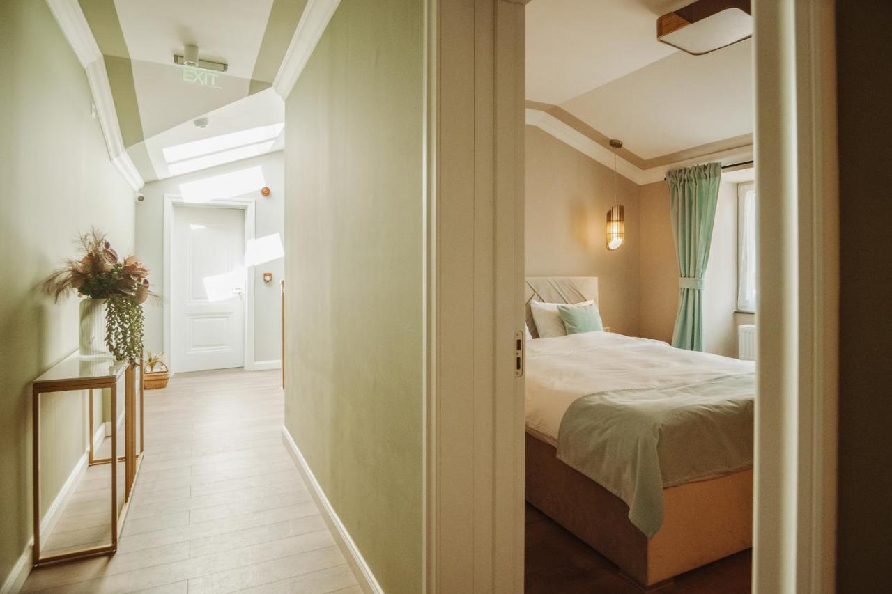 B59 Boutique Hotel คัมพูลุง โมลโดเวเนสค์ ภายนอก รูปภาพ